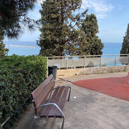 3 Bdrm Apart Near The Sea! Great For Kids! Arenys de Mar Esterno foto